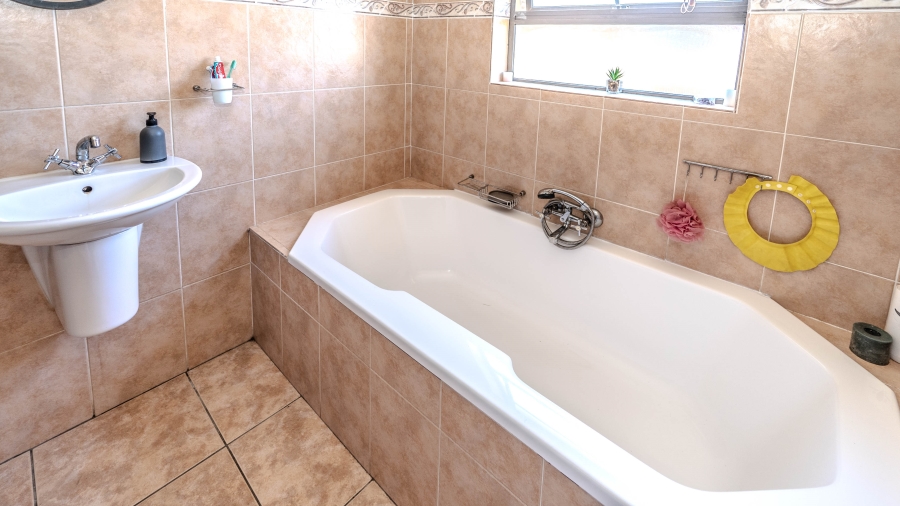 3 Bedroom Property for Sale in Vredenberg Western Cape